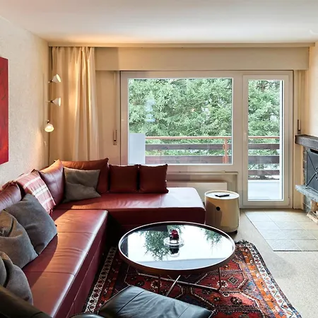 Lejlighed Charming 2-bedroom In The Heart Of *