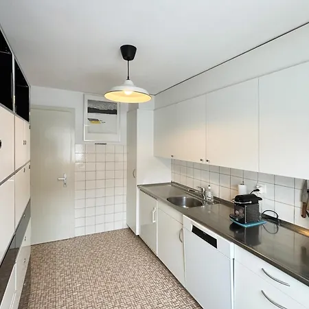 Lejlighed Charming 2-bedroom In The Heart Of *