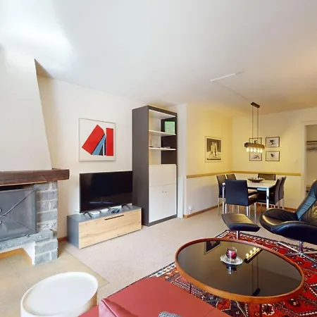 Charming 2-bedroom In The Heart Of Lejlighed *