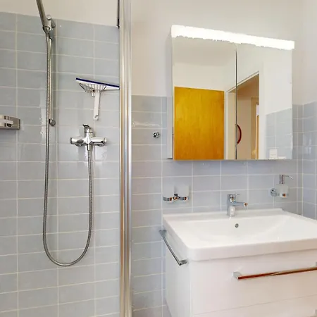 Charming 2-bedroom In The Heart Of Appartement